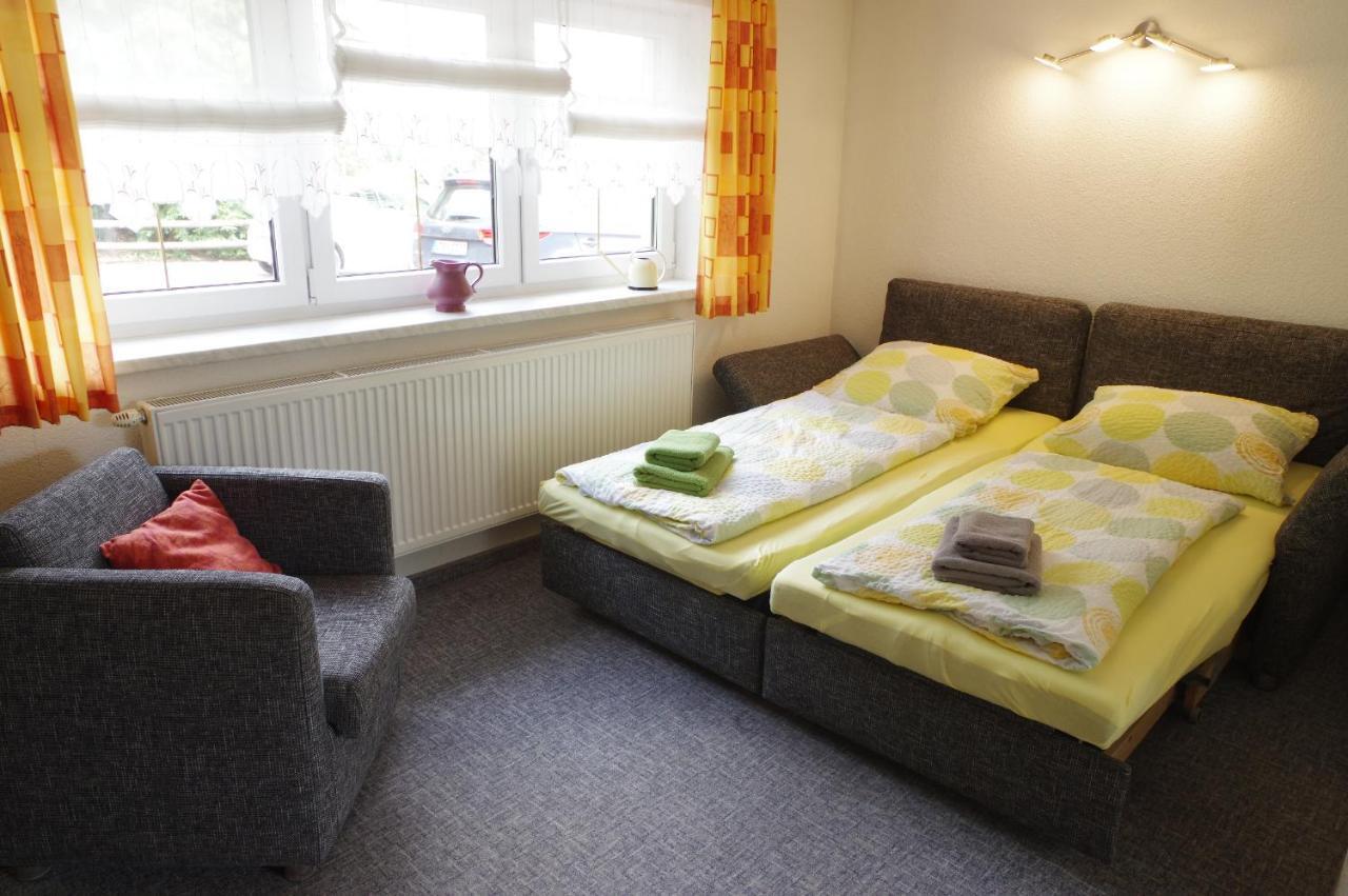Gaestehaus Gaens - Ferienwohnung Schirgiswalde-Kirschau エクステリア 写真